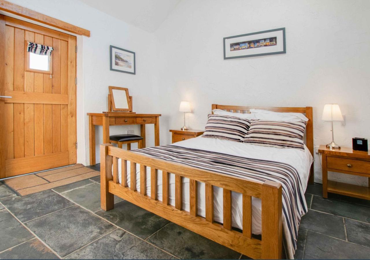 Slade Barn Villa Oxwich Eksteriør billede